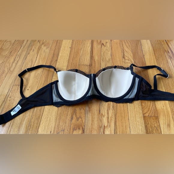DKNY black lacy balconette bra sz 36D - Picture 5 of 5